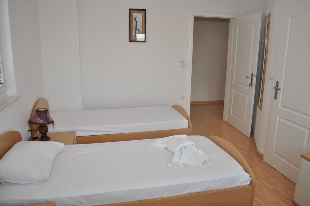 אוהריד Guest House Miranda מראה חיצוני תמונה